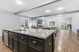 3785 SE Willamette Ave, Hillsboro, OR 97123 - Photo 9