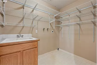 6059 Frost Ln, Lake Oswego, OR 97035 - Photo 29