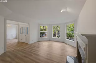 15092 SW Ashley Dr, Portland, OR 97224 - Photo 9