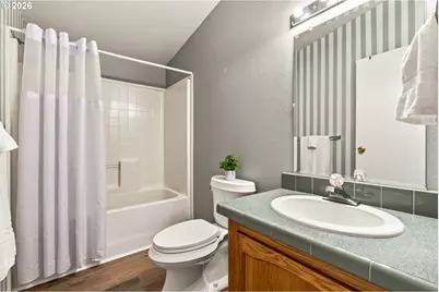 34280 E Lacomb Rd, Lebanon, OR 97355 - Photo 21
