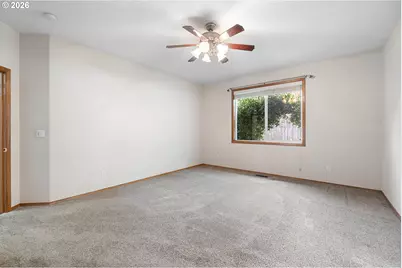 1926 NW 18th St, Gresham, OR 97030 - Photo 25