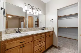 1926 NW 18th St, Gresham, OR 97030 - Photo 29