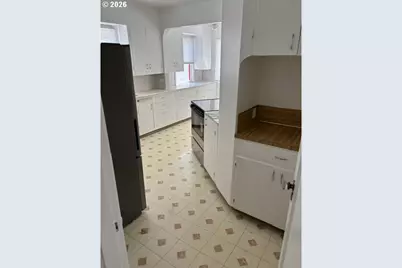 8325 SE Division St, Portland, OR 97266 - Photo 37