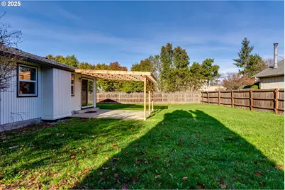 1993 Best Ln, Eugene, OR 97401 - Photo 39