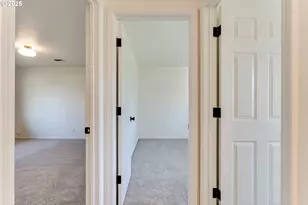 1993 Best Ln, Eugene, OR 97401 - Photo 19