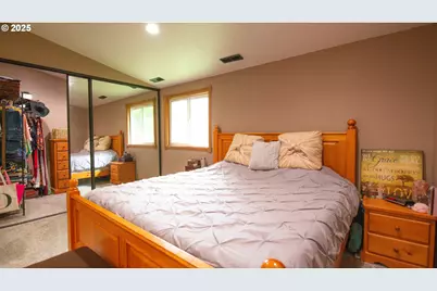 68155 Ridge Rd, North Bend, OR 97459 - Photo 23