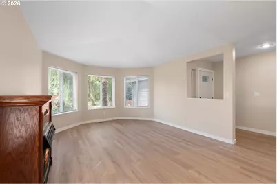 15250 SE View Meadows Ln, Milwaukie, OR 97267 - Photo 9