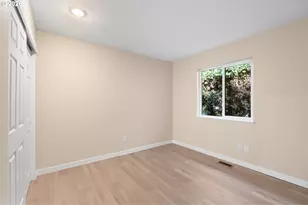 15250 SE View Meadows Ln, Milwaukie, OR 97267 - Photo 11