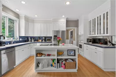 1925 NW Norfolk Ct, Portland, OR 97229 - Photo 13