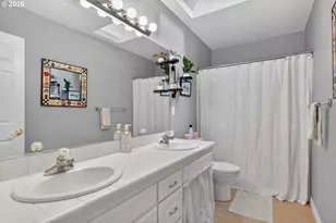 1925 NW Norfolk Ct, Portland, OR 97229 - Photo 33