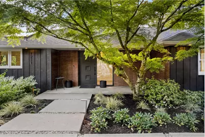 1211 SW Highland Rd, Portland, OR 97221 - Photo 3