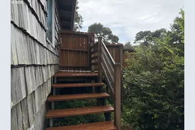 88216 2nd Ave, Florence, OR 97439 - Photo 39
