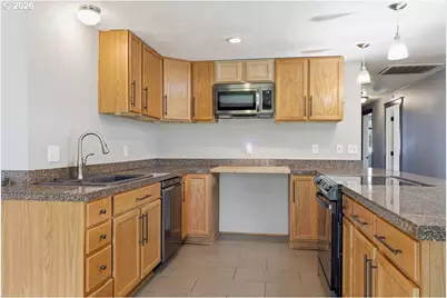 753 64th St, Springfield, OR 97478 - Photo 11