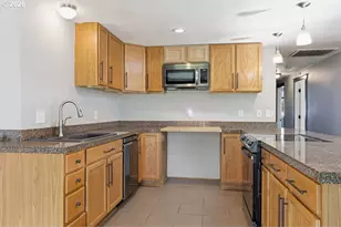 753 64th St, Springfield, OR 97478 - Photo 11