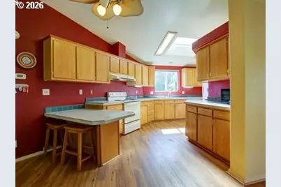17220 Pleasant Hill Rd, Sheridan, OR 97378 - Photo 9