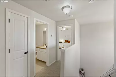 224 SW 4th St, Troutdale, OR 97060 - Photo 21