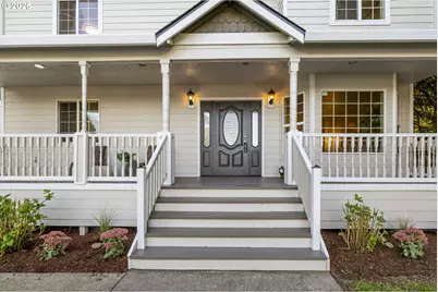224 SW 4th St, Troutdale, OR 97060 - Photo 5