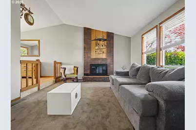 542 NE 14th Ave, Hillsboro, OR 97124 - Photo 9
