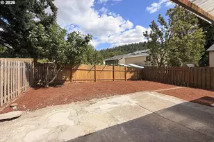 4050 SE 139th Ave, Portland, OR 97236 - Photo 19