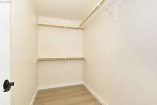 4050 SE 139th Ave, Portland, OR 97236 - Photo 9