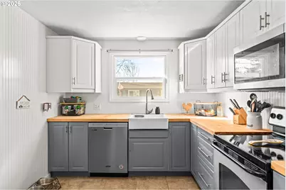 1185 Franklin St, Lebanon, OR 97355 - Photo 13