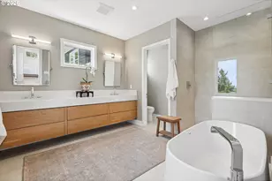 2870 NW Westover Rd, Portland, OR 97210 - Photo 17