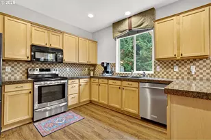 1706 NW 8th Ave, Hillsboro, OR 97124 - Photo 13