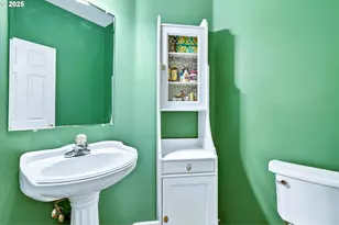 1706 NW 8th Ave, Hillsboro, OR 97124 - Photo 15