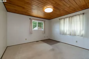 1024 W C St, Rainier, OR 97048 - Photo 13