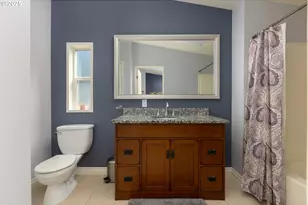 1915 NE 15th St, Lincoln City, OR 97367 - Photo 13