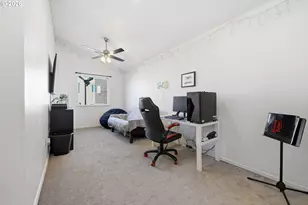 5827 SE 16th Loop, Gresham, OR 97080 - Photo 29