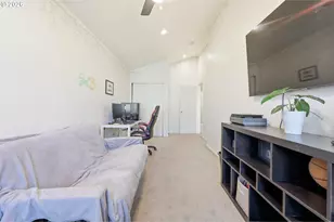 5827 SE 16th Loop, Gresham, OR 97080 - Photo 23