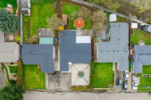 8612 NE Clackamas St, Portland, OR 97220 - Photo 45