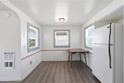 595 S 47th St, Springfield, OR 97478 - Photo 19