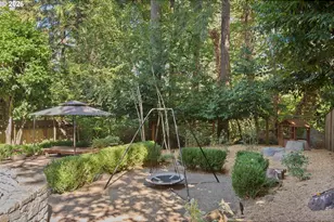 611 Ridgeway Rd, Lake Oswego, OR 97034 - Photo 41