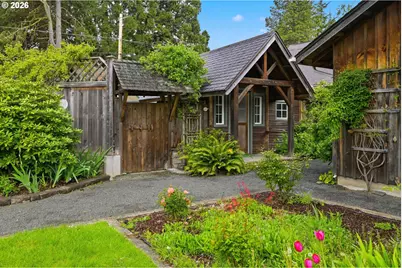 394 Cherry Dr, Eugene, OR 97401 - Photo 5