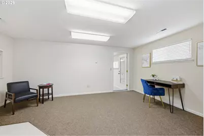 394 Cherry Dr, Eugene, OR 97401 - Photo 15