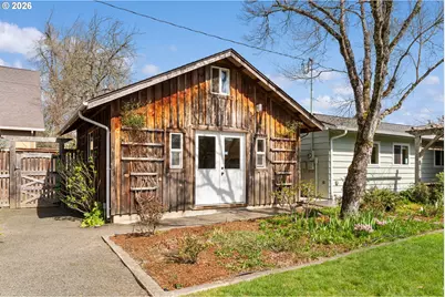 394 Cherry Dr, Eugene, OR 97401 - Photo 35