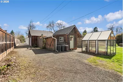 394 Cherry Dr, Eugene, OR 97401 - Photo 39