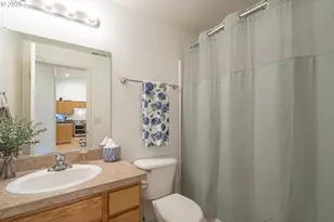 2443 SW Taylor Dr, McMinnville, OR 97128 - Photo 17