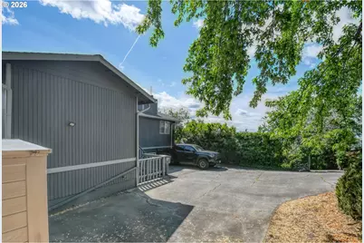 704 NW 4th St, Pendleton, OR 97801 - Photo 13