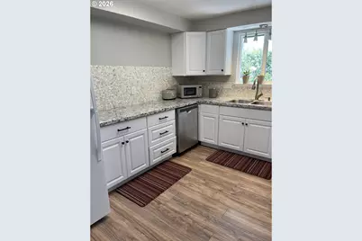 704 NW 4th St, Pendleton, OR 97801 - Photo 7