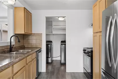 8101 SE 65th Ave, Portland, OR 97206 - Photo 7