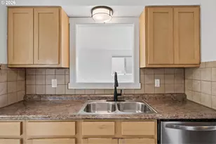 8101 SE 65th Ave, Portland, OR 97206 - Photo 9