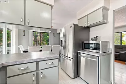 15730 NE Weidler St, Portland, OR 97230 - Photo 17