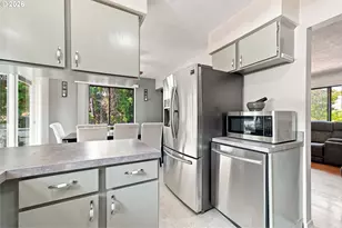 15730 NE Weidler St, Portland, OR 97230 - Photo 17