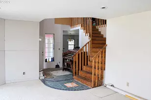 91353 Grinnell Ln, Coos Bay, OR 97420 - Photo 3