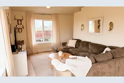 958 Smith St, Harrisburg, OR 97446 - Photo 9