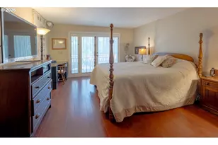 18040 Royce Way, Lake Oswego, OR 97034 - Photo 19