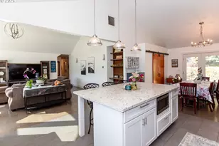 1496 S 57th St, Springfield, OR 97478 - Photo 13